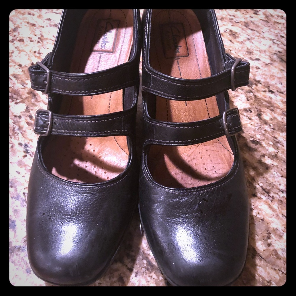 Clark Artisan Mary Janes size 11